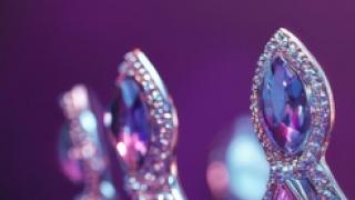 ร่วมเฉลิมพระเกียรติองค์ราชินีด้วยโบนัส Queen 20%